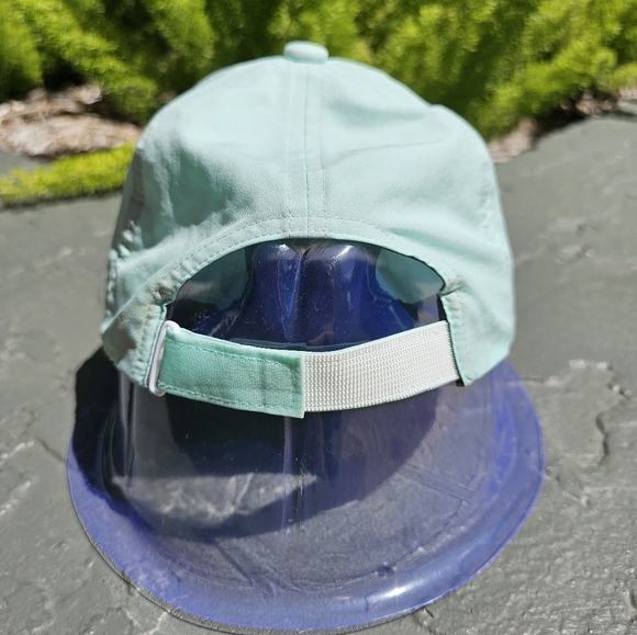 Youth Under Armour Seafoam Green Baseball Hat - Like New - Picture 4 of 10